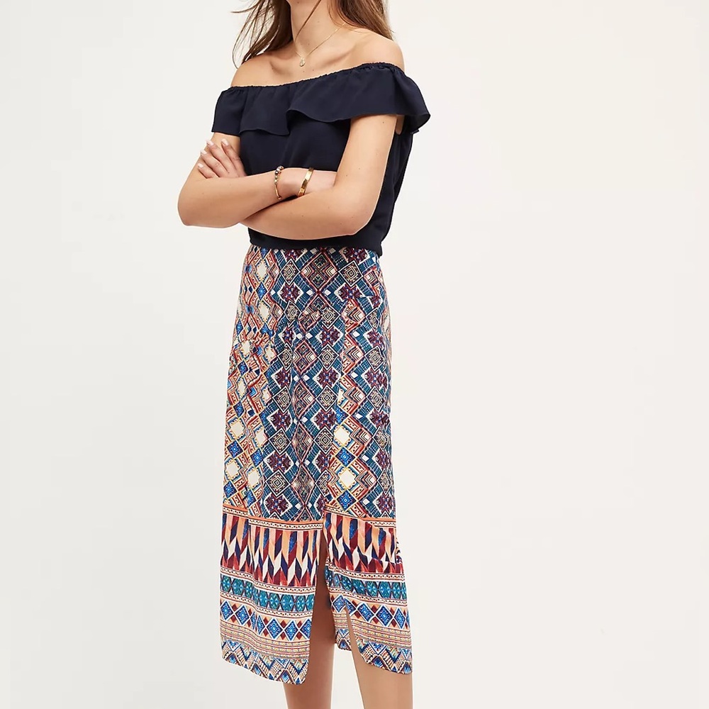 HD in Paris Blue and Orange Embellished Midi Pencil Skirt